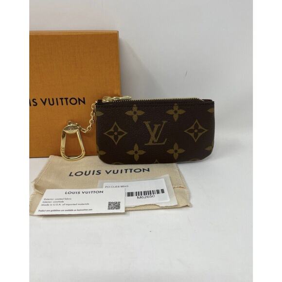 NEW LOUIS VUITTON Key Pouch Cles Monogram Coin Card Wallet - Picture 4 of 12